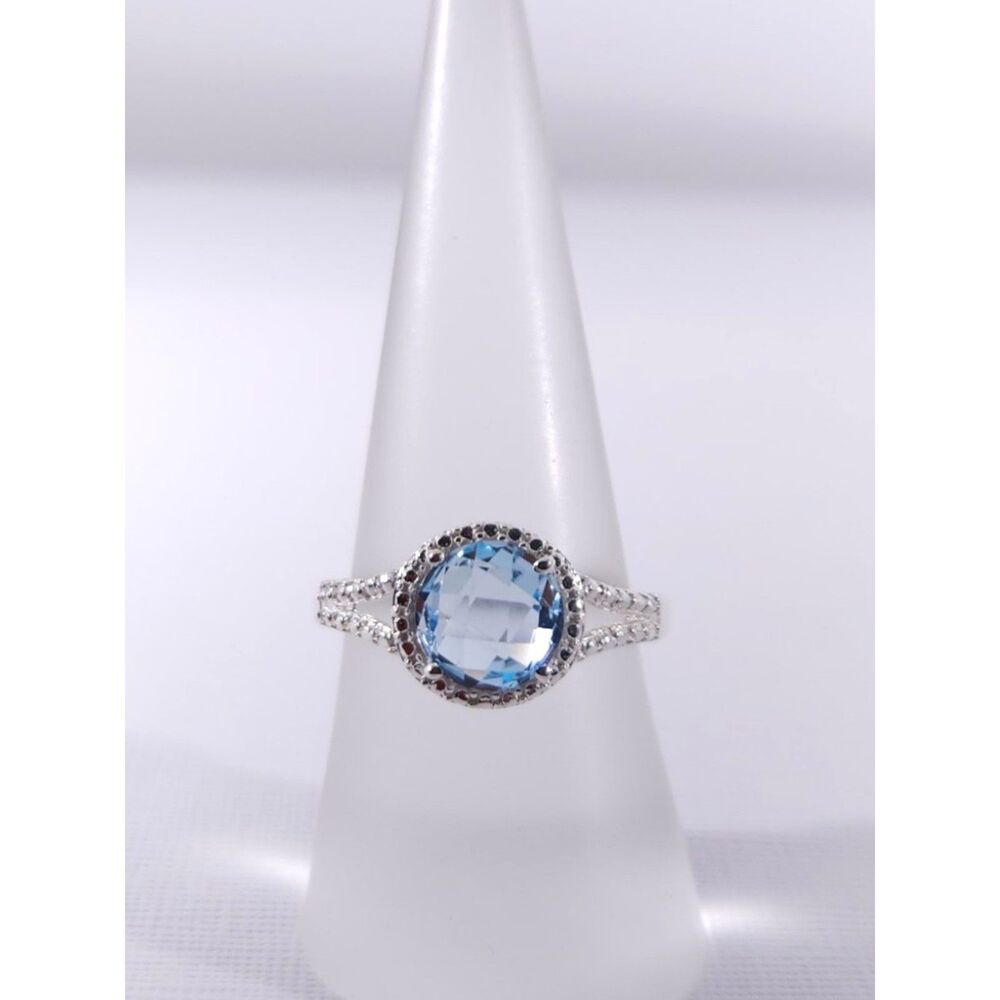 Sky Blue Topaz Ring 2.2 Carats Checkerboard Cut Size 9 1/4 (9.25)